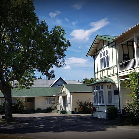 Chanel Court Motel Мастертон Екстер'єр фото